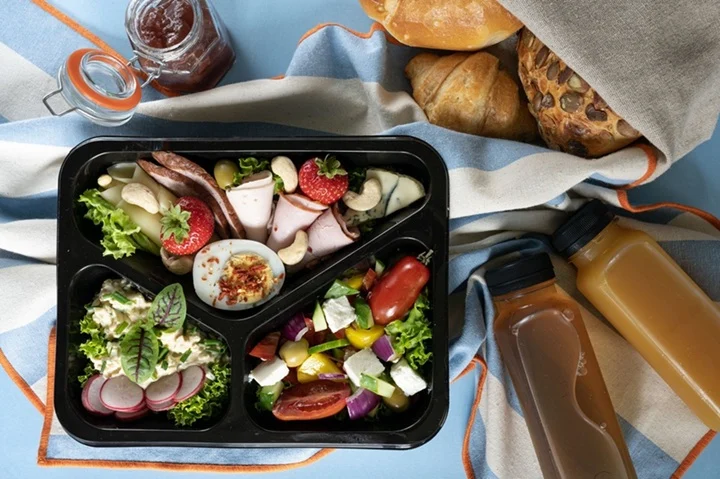 Zestaw śniadaniowy z dowozem do apartamentu - catering śniadaniowy w Zakopanem