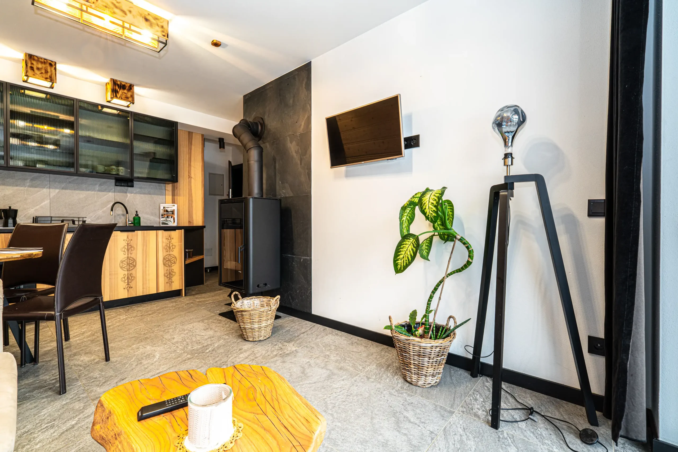 Schronisko Zmysłów Apartament nr 1