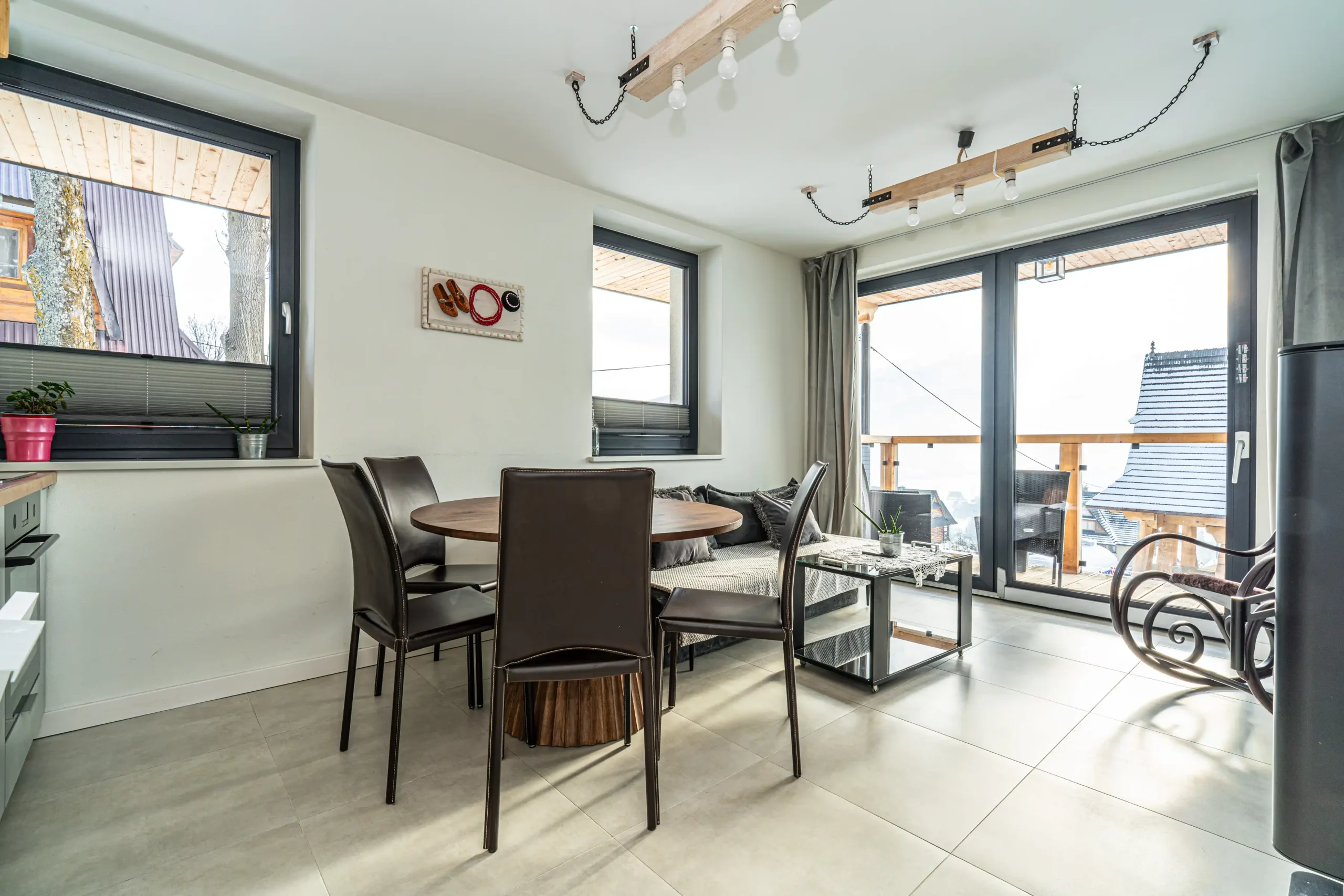 Schronisko Zmysłów Apartament nr 5