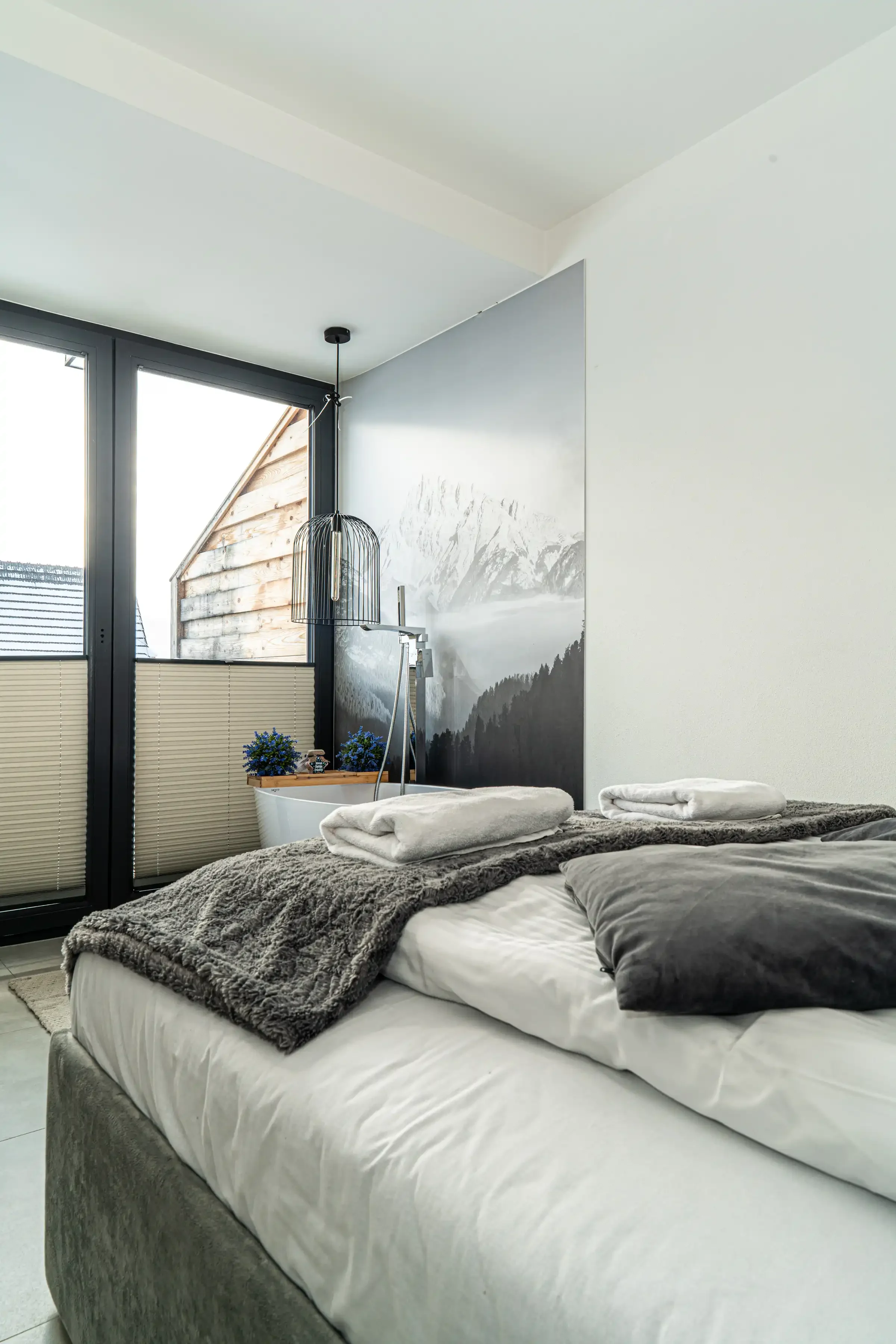 Schronisko Zmysłów Apartament nr 5